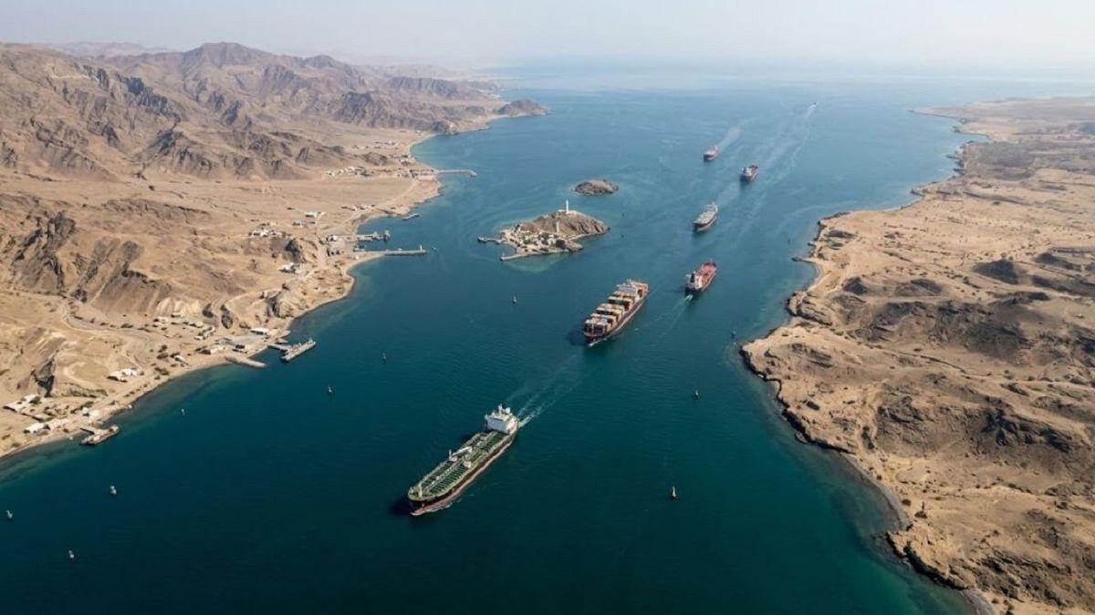 iran's-threat-to-close-bab-al-mandeb:-risk-of-paralyzing-a-quarter-of-world-energy-supplies