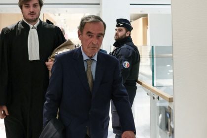 french-court-jails-former-lafarge-ceo-for-6-years-over-isis-funding-case-in-syria