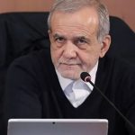 hot!-trump-attacks-the-pope,-iran,-spain-and-italy-unite-to-defend-leo-xiv