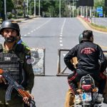 trump's-threats-to-iran-heat-up-ahead-of-negotiations-in-pakistan,-the-strait-of-hormuz-is-closed-again