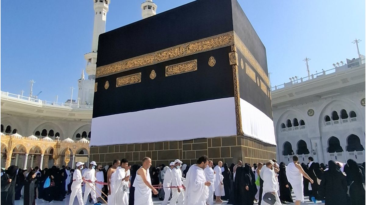 saudi-arabia-tightens-access-to-mecca,-the-grand-mosque-is-starting-to-be-sterile-for-non-hajj-pilgrims