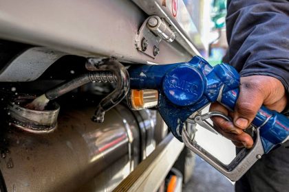 world-oil-prices-rise-due-to-iran-conflict-and-closure-of-the-strait-of-hormuz
