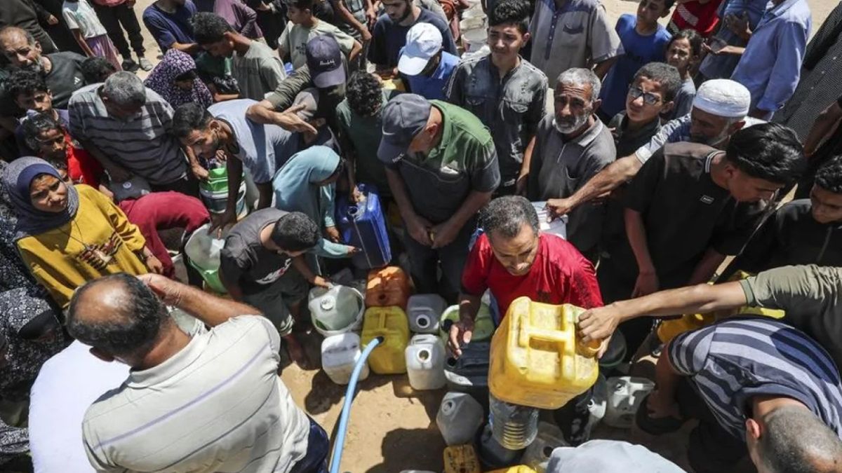 israel's-attack-on-gaza-worsens-the-clean-water-crisis