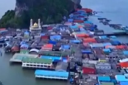 traces-of-the-archipelago-in-thailand:-the-story-of-koh-panyi,-a-magnificent-floating-village-founded-by-fishermen-from-java
