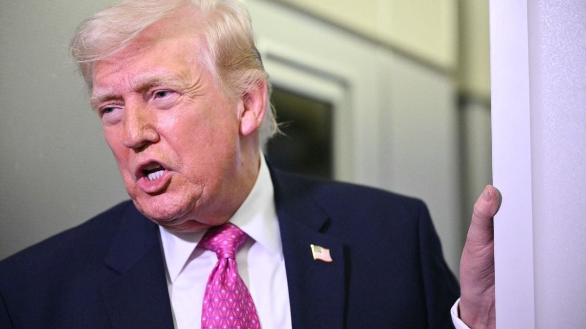 trump-calls-iran-'eager'-to-make-peace,-but-us-tightens-port-blockade