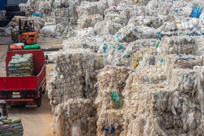 plastic-prices-rise-due-to-iran-conflict,-everyday-products-also-expensive