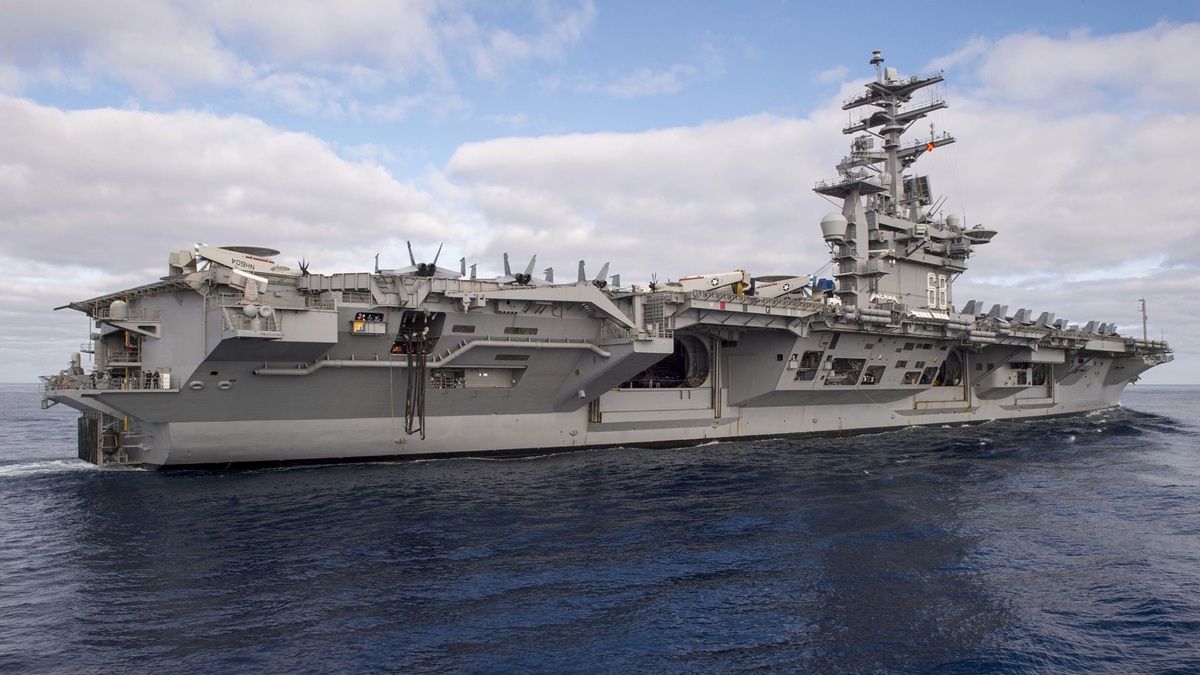 iran-claims-it-shot-down-a-us-warship-in-the-strait-of-hormuz,-washington-denies-the-attack-took-place