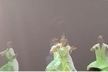 willem-dafoe-highlights-the-uniqueness-of-indonesian-art,-martial-arts-and-traditional-music-brought-to-the-venice-biennale