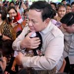 from-the-philippines,-prabowo-went-straight-to-miangas-island-to-check-public-health-facilities