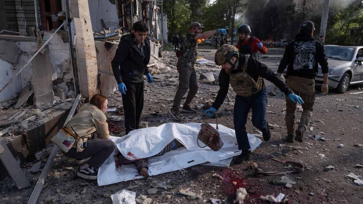 russia-hands-over-528-soldiers'-bodies-to-ukraine-amid-unfinished-war