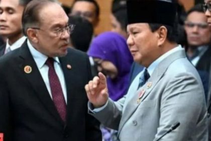 willing-to-be-nicknamed-'toilet-pm',-anwar-shows-educational-priorities-that-prabowo-doesn't-do-much?