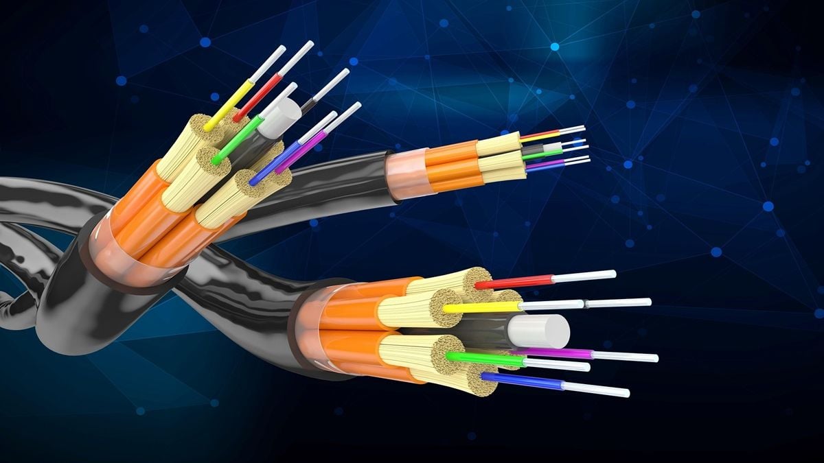 this-is-the-reason-the-united-states-does-not-dare-to-carry-out-the-latest-attack,-tehran-threatens-to-cut-the-fiber-optic-cable