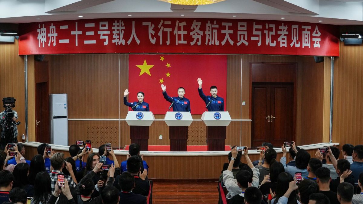 china-launches-shenzhou-23-mission-to-support-ambition-of-human-landing-on-the-moon-in-2030