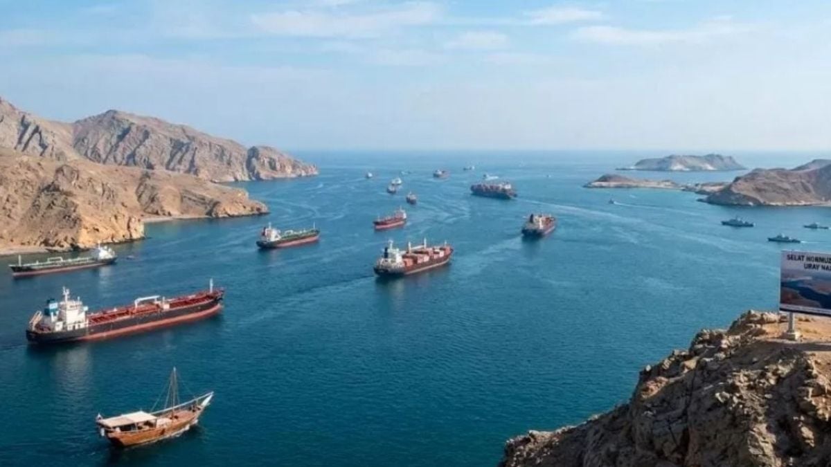 trump-threatens-oman-regarding-the-strait-of-hormuz,-us-iran-tensions-escalate