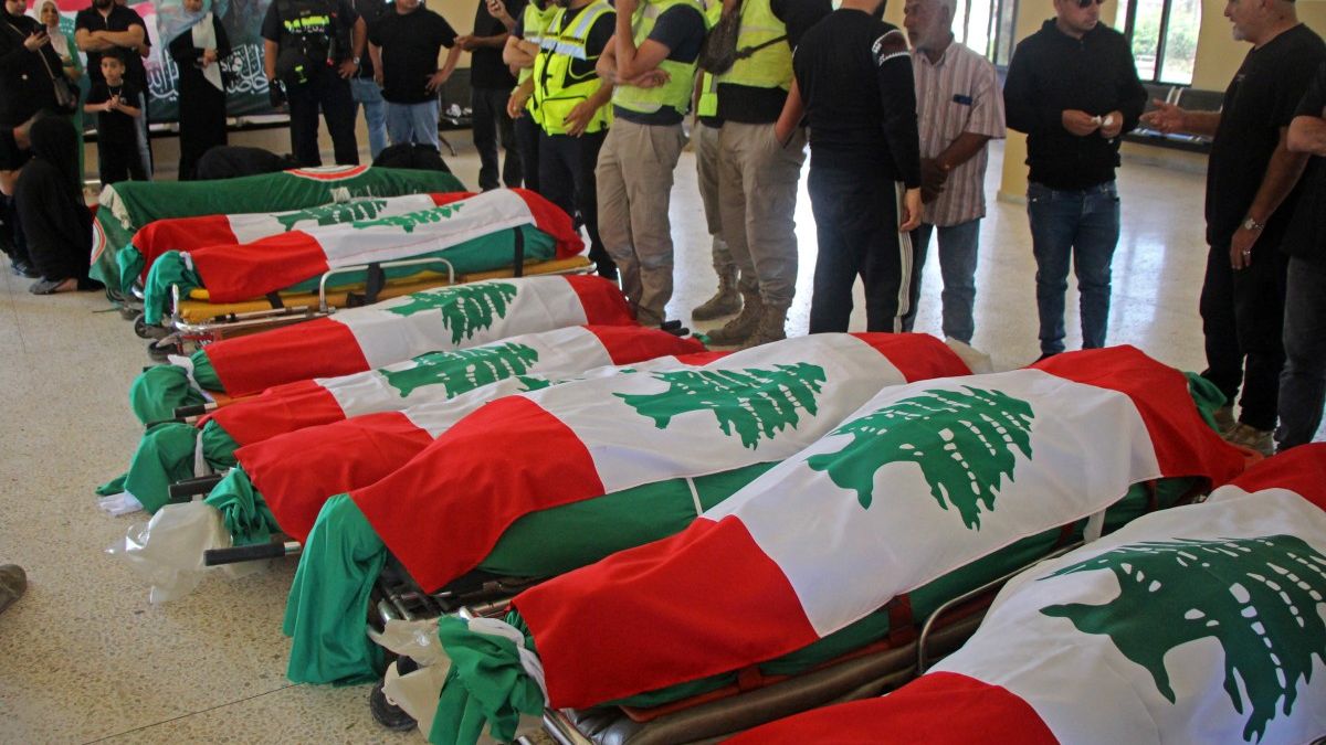 israeli-attack-in-beirut-kills-14-people,-lebanese-tensions-heat-up-again