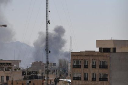 us-launches-new-attack-on-iran,-israel-expands-military-operations-in-south-lebanon