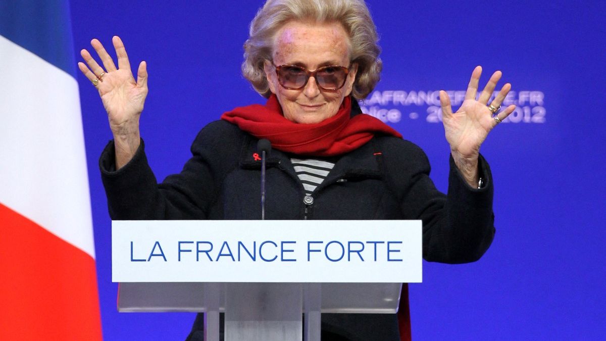 france-mourns,-former-french-first-lady-bernadette-chirac-dies