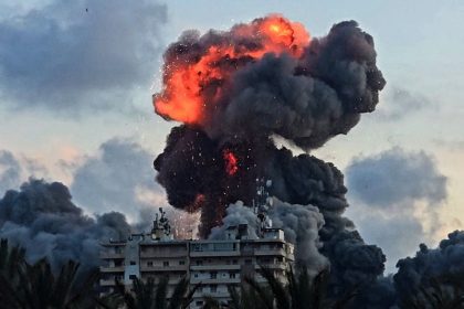 israeli-attack-on-tire-lebanon-kills-8-people,-thousands-of-residents-flee-to-the-north