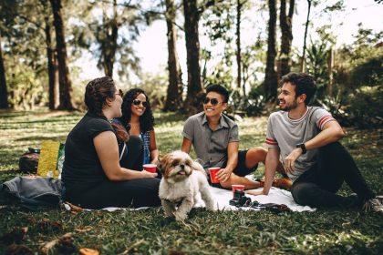 there-is-an-international-picnic-day-celebration-every-june-18,-here's-the-history-of-this-outdoor-eating-culture