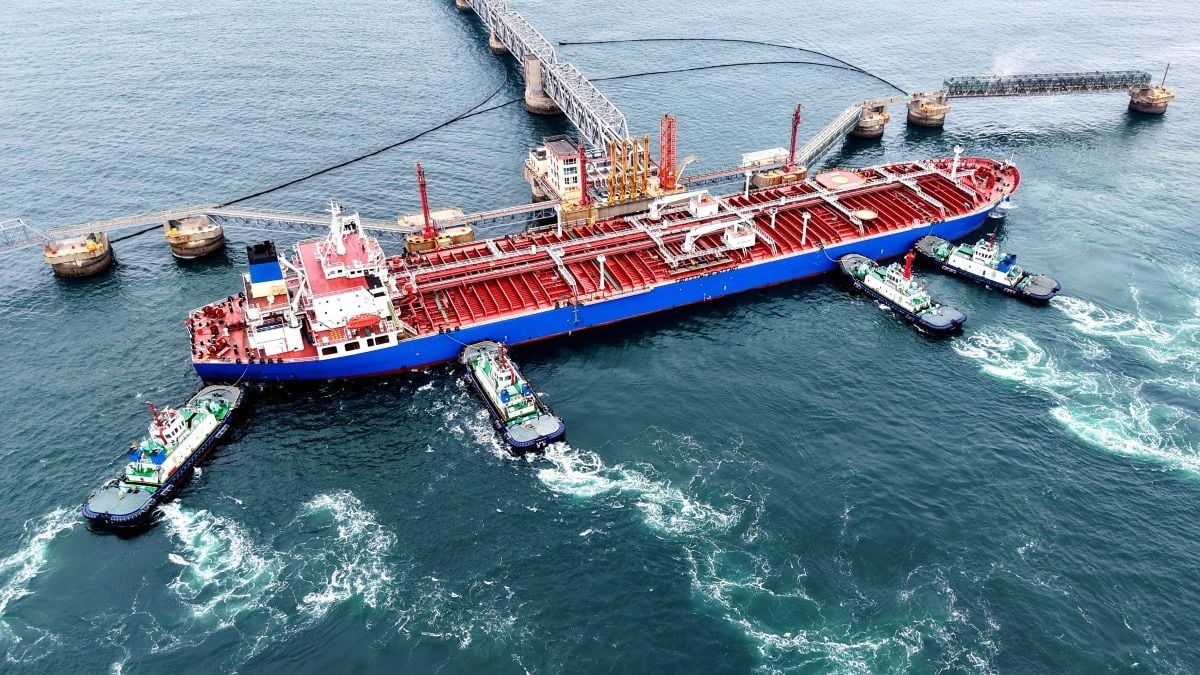 world-oil-prices-drop-after-us-iran-agreement-to-reopen-the-strait-of-hormuz