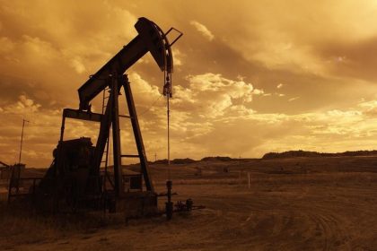 us-and-iran-sign-peace-agreement,-world-oil-prices-drop-again