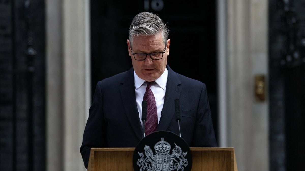 keir-starmer-leaves-downing-street,-britain-prepares-to-have-a-new-prime-minister