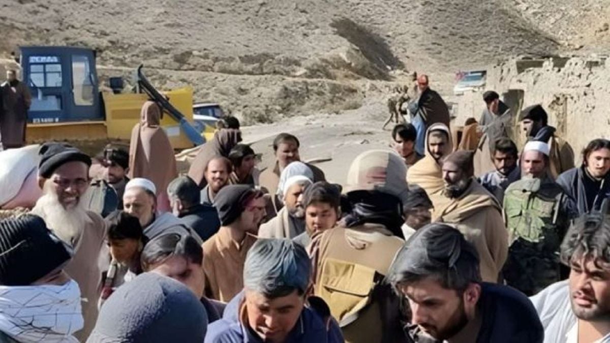death-in-a-depth-of-100-feet:-lakhra-coal-mine-tragedy-again-claims-victims