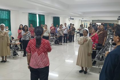 head-of-sdk-sang-timur-jakarta-welcomes-teacher-assessment-results-positively