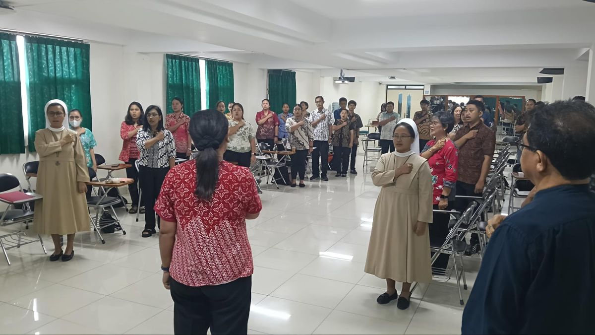 head-of-sdk-sang-timur-jakarta-welcomes-teacher-assessment-results-positively