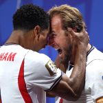 Harry Kane celebrates with Jude Bellingham